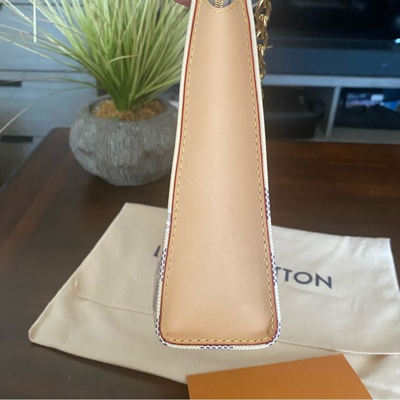 LV Limited edition Nautical Trouse 26 with Chain - Picture 13 of 16